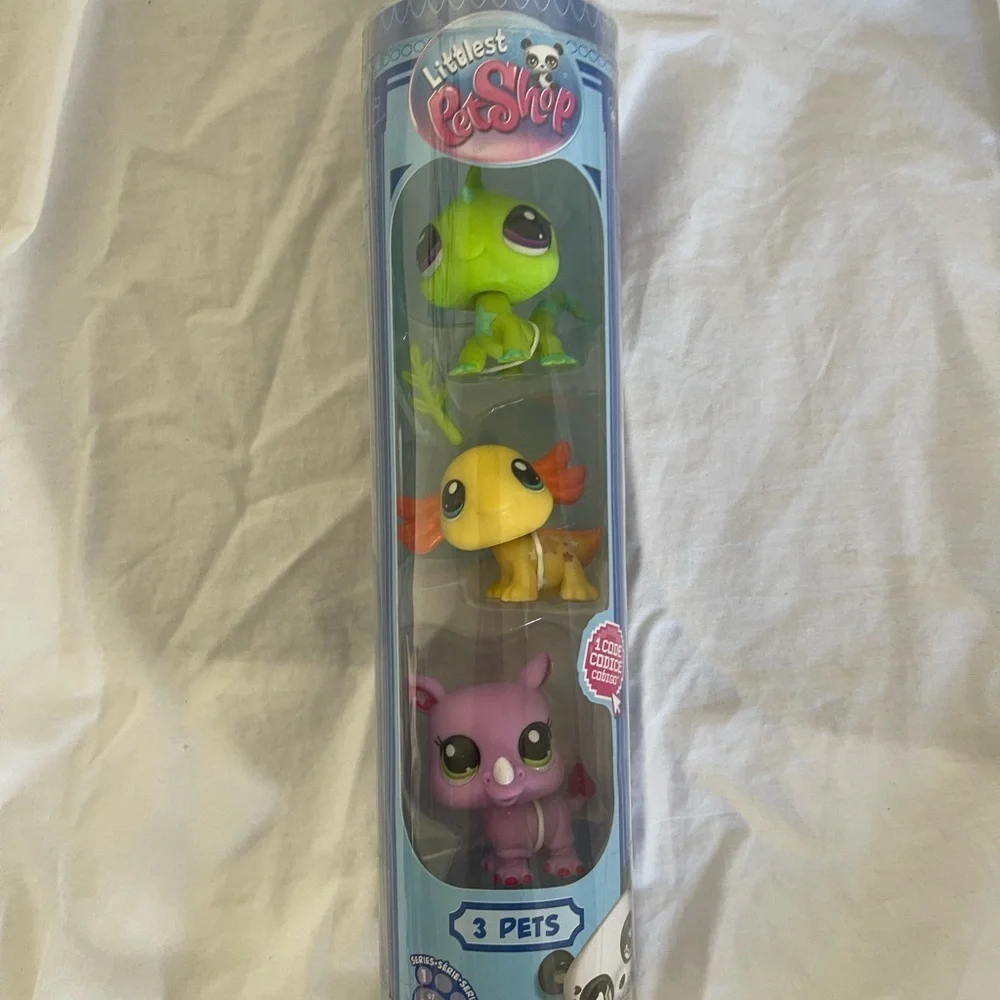Littlest Pet Shop SERIES 1 Pet Trio Tube WILD VIBES Iguana Axolotl Rhino NEW